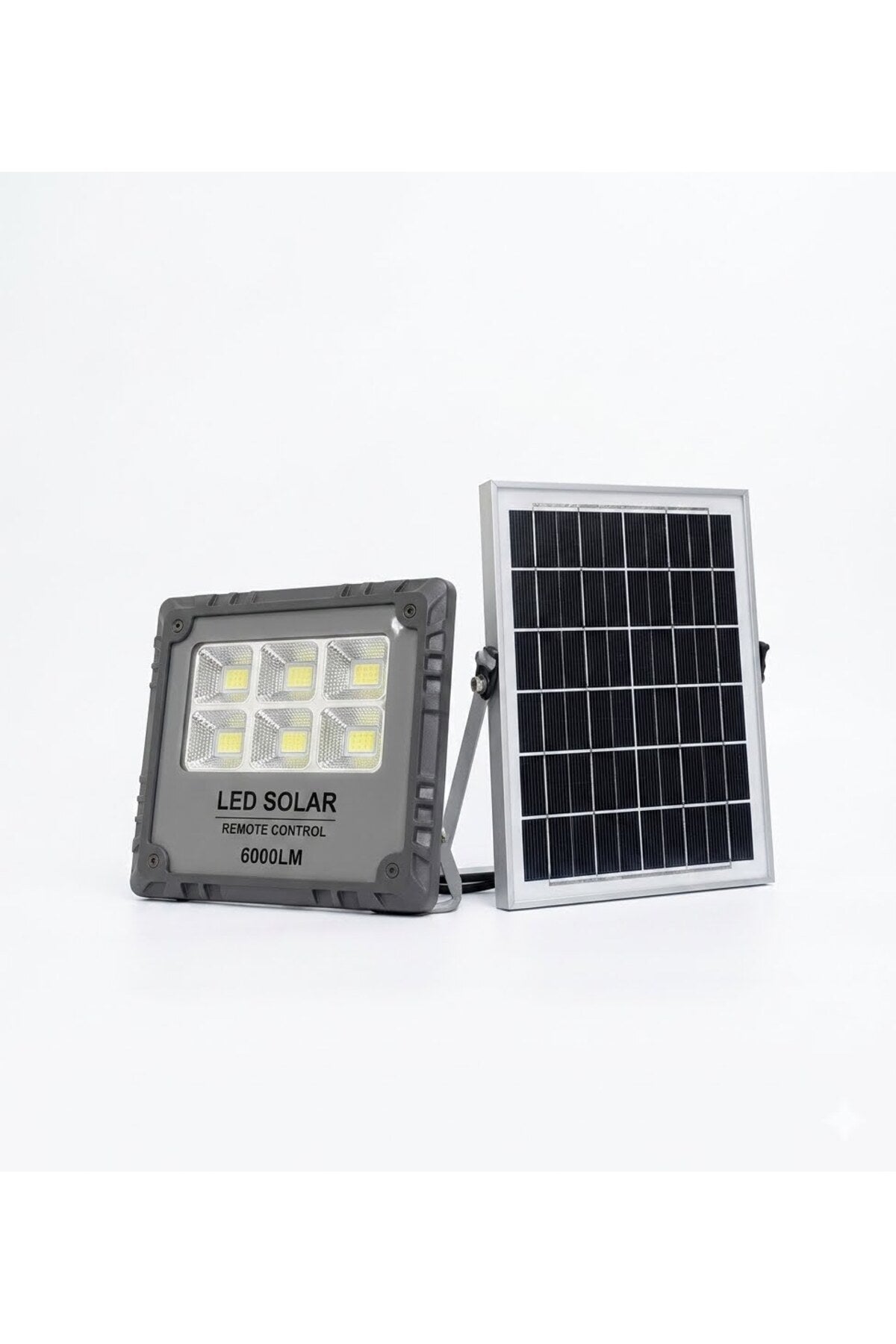Jiayi Proiector LED Solar, Putere 600W, Autonomie 12h, Kit Complet cu Panou Fotovoltaic și Telecomandă, Rezistent la Apă IP66/IP67, Lumină Alb Rece 6500K, Funcție Automat/Amurg